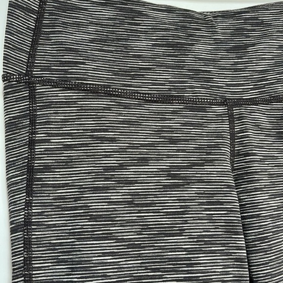 Athleta Energy Chaturanga Space Dye Crop Capri Leggings Size S - Picture 7 of 10
